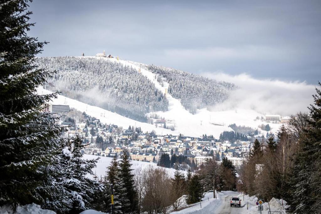 Meadows Apartments Klinovec Loučná pod Klínovcem Buitenkant foto